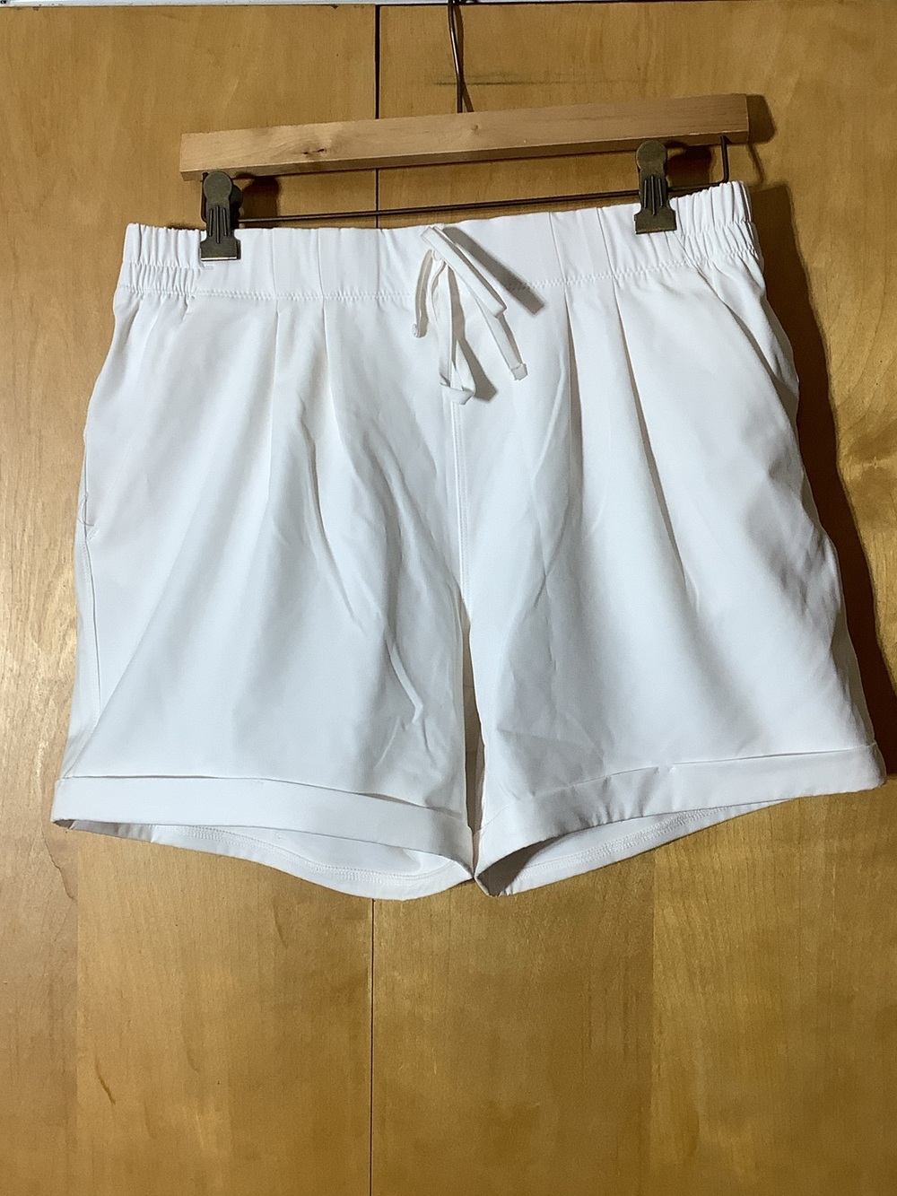 Zyia active white summer shorts, size medium
